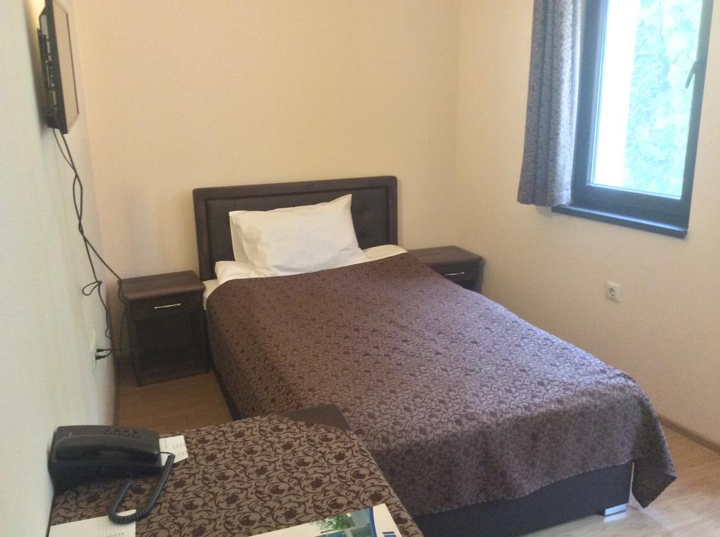 特拉兹尼酒店 大特尔诺沃 外观 照片